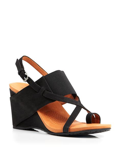 bloomingdales wedge sandals